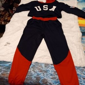 Perfashion youth 2pc track or gym suit. Pullover short crop top.Size 8-9 Youth.